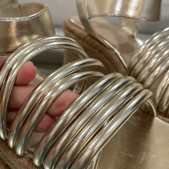 Kenneth Cole gold bracelet strap ankle strap rope platform wedge gold buckle 8 - Picture 17 of 17